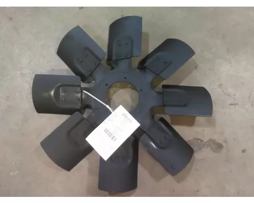 INTERNATIONAL DT466E   FAN COOLING