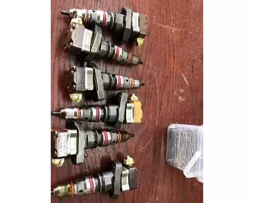 INTERNATIONAL DT466E   FUEL INJECTOR