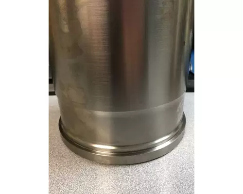 INTERNATIONAL DT466E   Piston