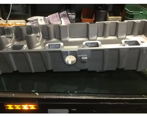 INTERNATIONAL DT466E   Valve Cover