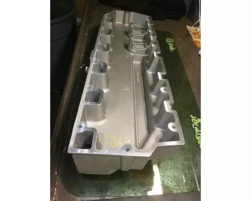 INTERNATIONAL DT466E   Valve Cover