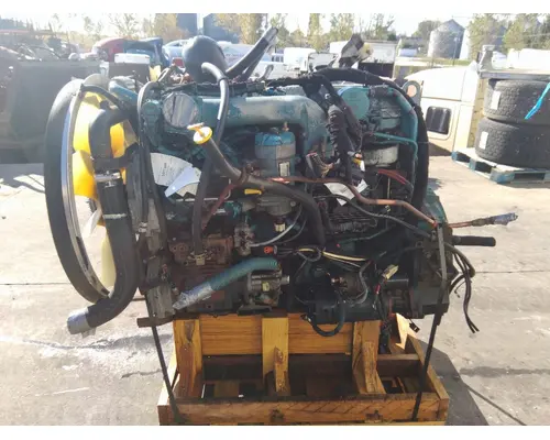 INTERNATIONAL DT466E EPA 04 ENGINE ASSEMBLY