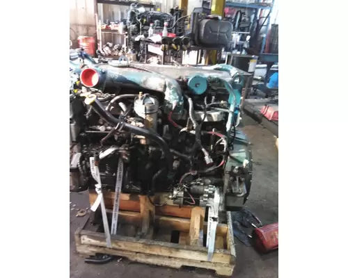 INTERNATIONAL DT466E EPA 04 ENGINE ASSEMBLY