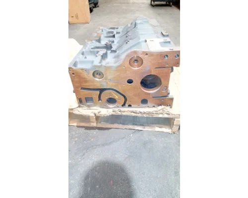 INTERNATIONAL DT466E EPA 96 Cylinder Block