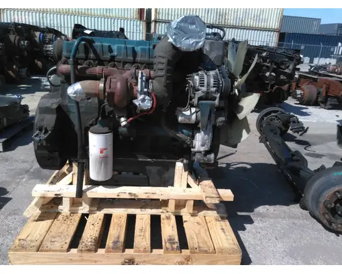 INTERNATIONAL DT466E EPA 96 ENGINE ASSEMBLY