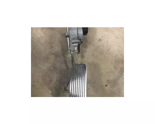 INTERNATIONAL DT466E Accelerator Parts