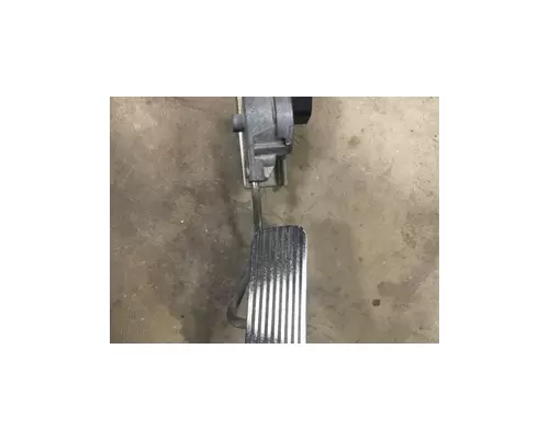 INTERNATIONAL DT466E Accelerator Pedal