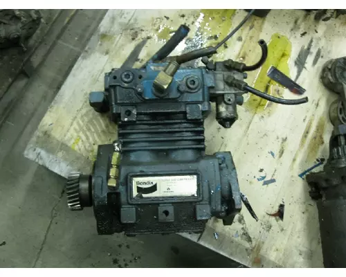 INTERNATIONAL DT466E Compressor (BrakesSuspension)