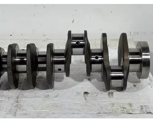 INTERNATIONAL DT466E Crankshaft