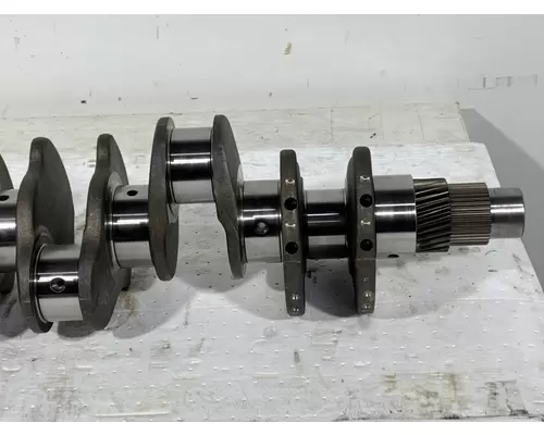 INTERNATIONAL DT466E Crankshaft