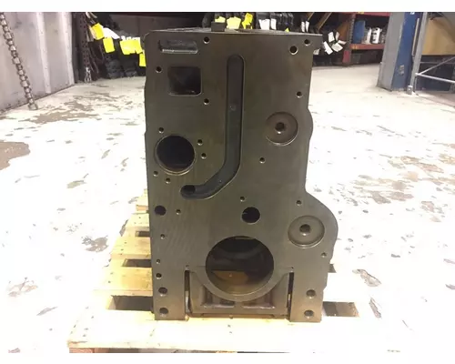 INTERNATIONAL DT466E Cylinder Block