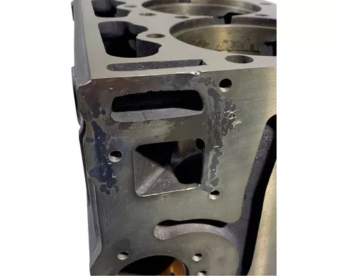 INTERNATIONAL DT466E Cylinder Block