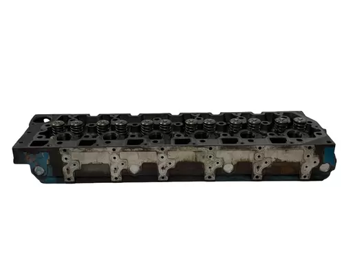 INTERNATIONAL DT466E Cylinder Head