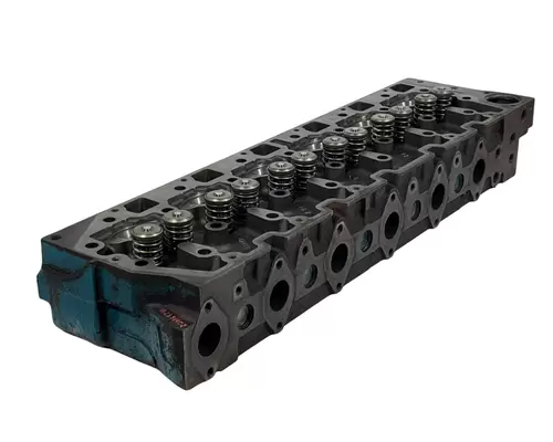INTERNATIONAL DT466E Cylinder Head