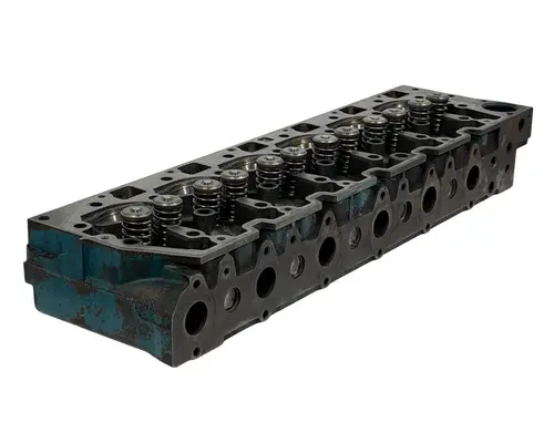 INTERNATIONAL DT466E Cylinder Head