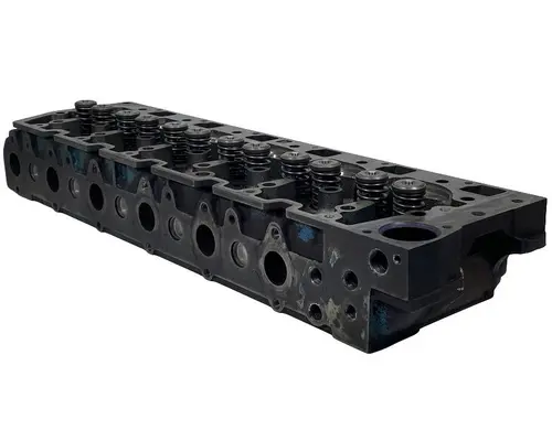 INTERNATIONAL DT466E Cylinder Head