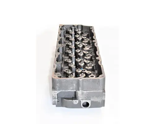 INTERNATIONAL DT466E Cylinder Head