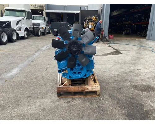 INTERNATIONAL DT466E Engine Assembly