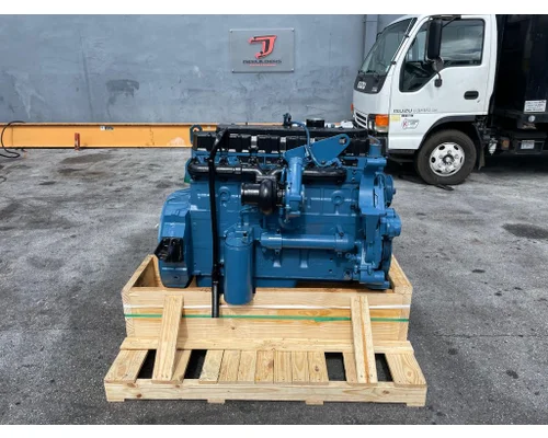INTERNATIONAL DT466E Engine Assembly