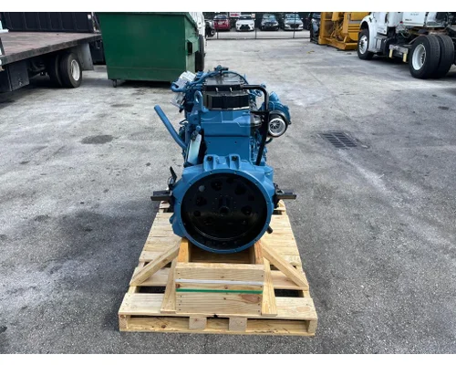 INTERNATIONAL DT466E Engine Assembly