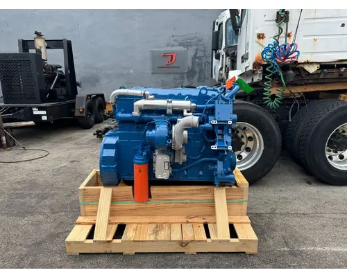INTERNATIONAL DT466E Engine Assembly