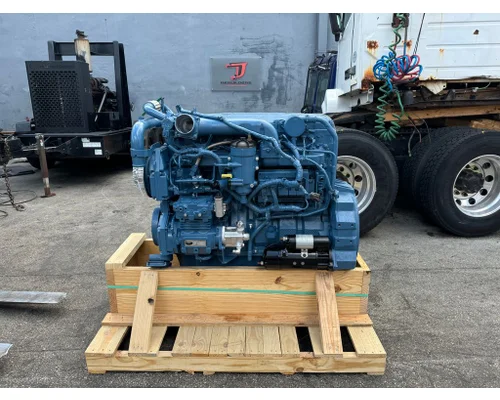 INTERNATIONAL DT466E Engine Assembly