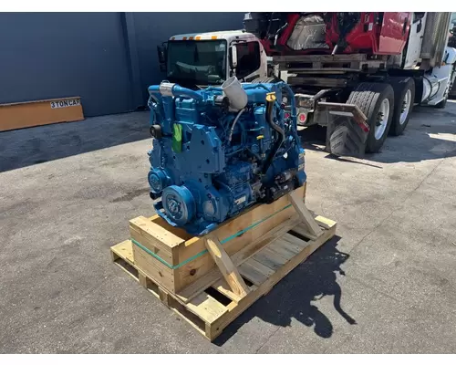 INTERNATIONAL DT466E Engine Assembly