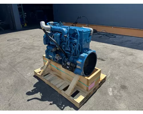INTERNATIONAL DT466E Engine Assembly