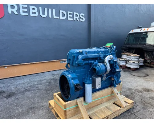 INTERNATIONAL DT466E Engine Assembly