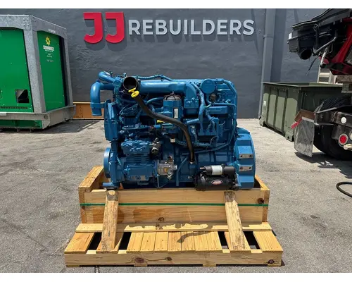 INTERNATIONAL DT466E Engine Assembly