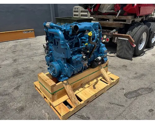 INTERNATIONAL DT466E Engine Assembly