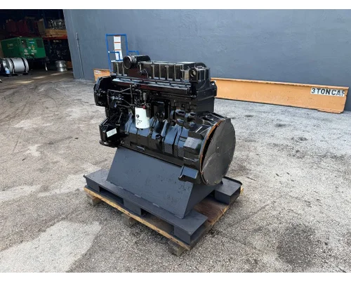 INTERNATIONAL DT466E Engine Assembly