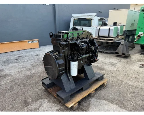 INTERNATIONAL DT466E Engine Assembly