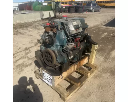 INTERNATIONAL DT466E Engine Assembly