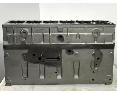 INTERNATIONAL DT466E Engine Block