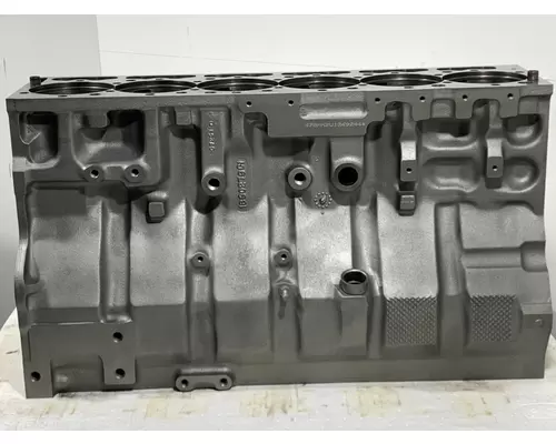 INTERNATIONAL DT466E Engine Block