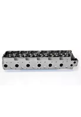 INTERNATIONAL DT466E Engine Cylinder Head