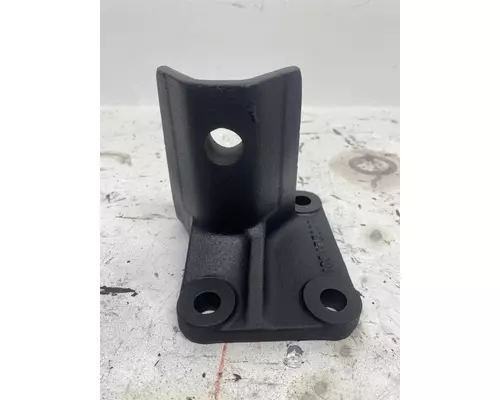INTERNATIONAL DT466E Engine Mounts