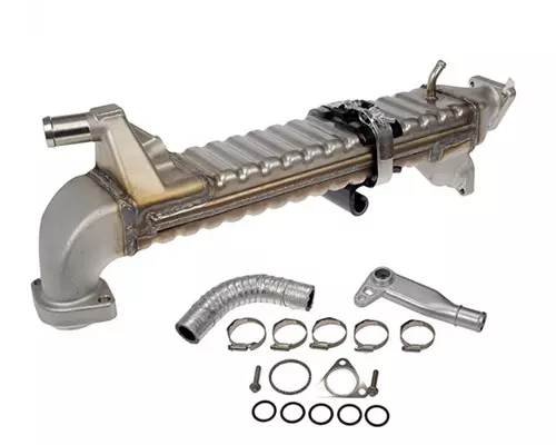 INTERNATIONAL DT466E Engine Oil Cooler
