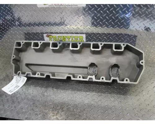 INTERNATIONAL DT466E Valve Cover