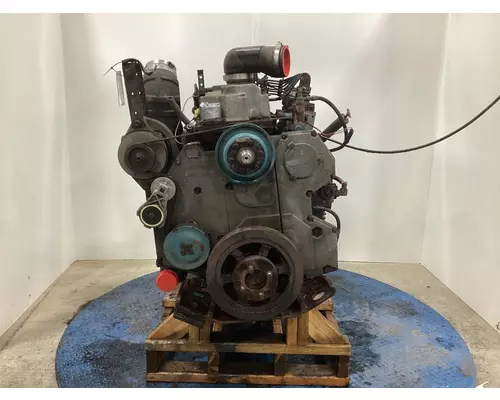 INTERNATIONAL DT466M Engine Assembly