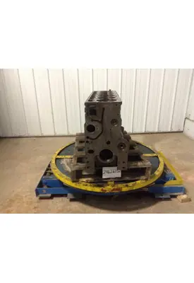INTERNATIONAL DT466M Engine Block