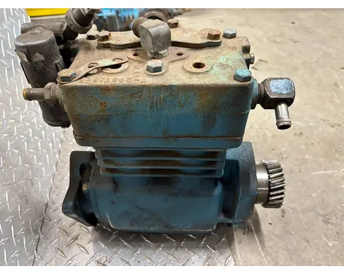 INTERNATIONAL DT466 Air Compressor