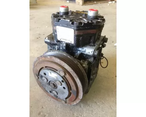 INTERNATIONAL DT466 Air Conditioner Compressor