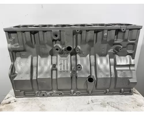 INTERNATIONAL DT466 Cylinder Block