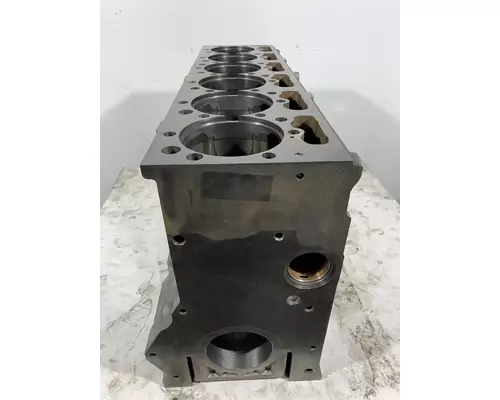 INTERNATIONAL DT466 Cylinder Block