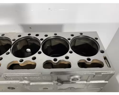 INTERNATIONAL DT466 Cylinder Block