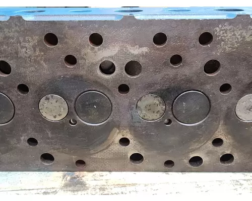 INTERNATIONAL DT466 Cylinder Head