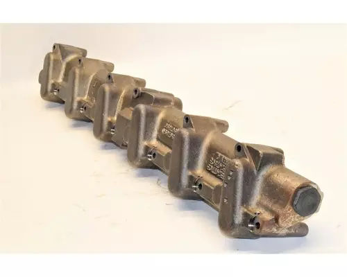 INTERNATIONAL DT466 Engine Oil & Fuel Manifold