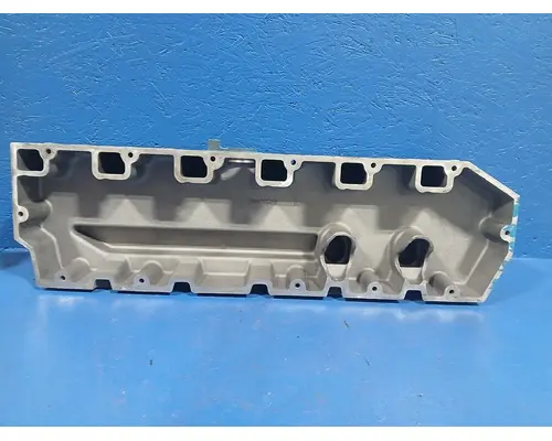 INTERNATIONAL DT466 Valve Cover